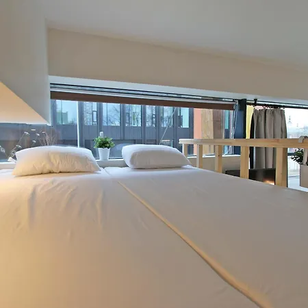 Gold Apartment *